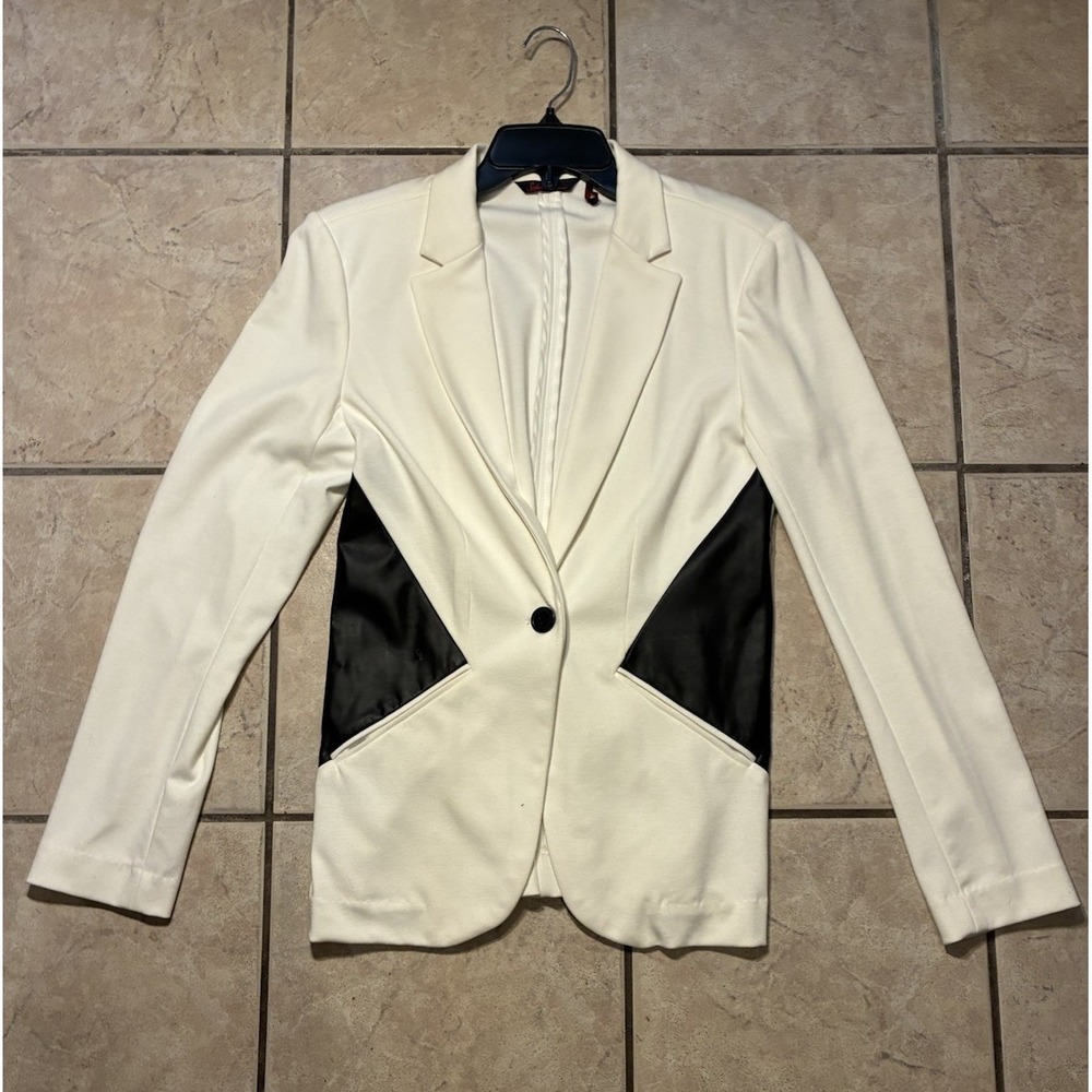 Sofia Vergara Women's Size Medium White Black Tuxedo Blazer Jacket Button Up